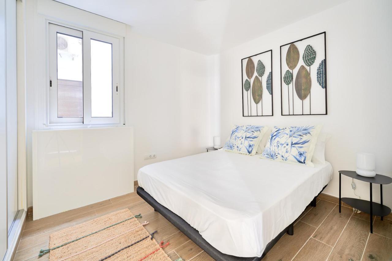 Apartamento En Primera Linea De Playa En La Malagueta Málaga Buitenkant foto
