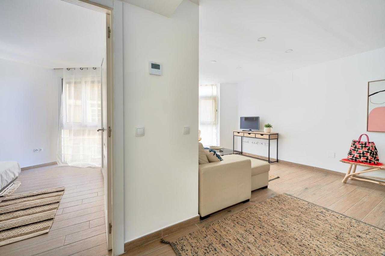 Apartamento En Primera Linea De Playa En La Malagueta Málaga Buitenkant foto