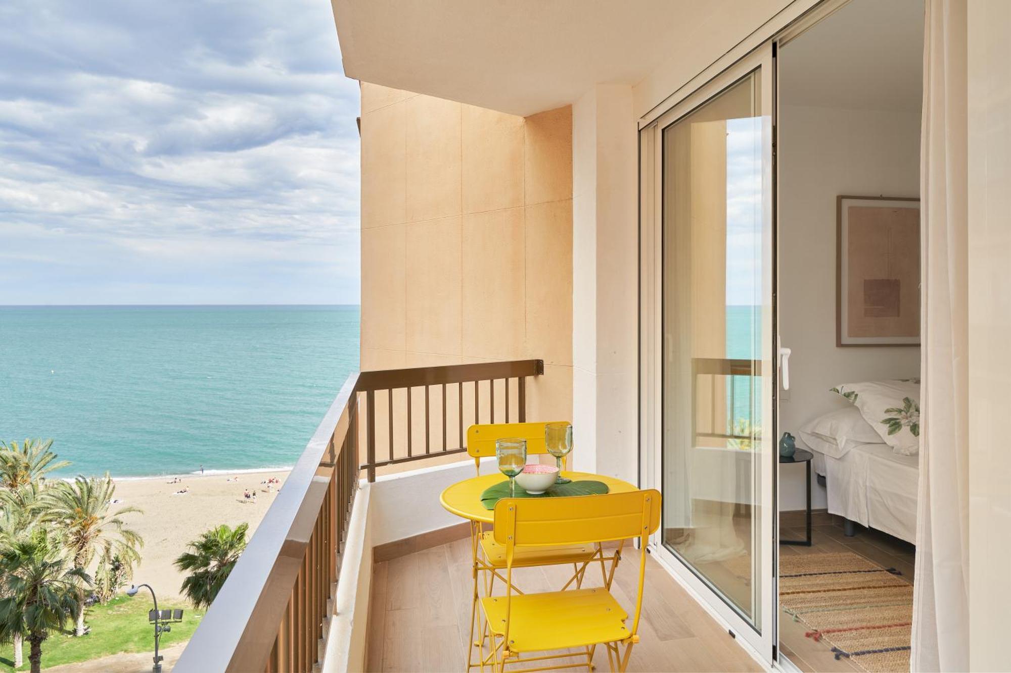 Apartamento En Primera Linea De Playa En La Malagueta Málaga Buitenkant foto
